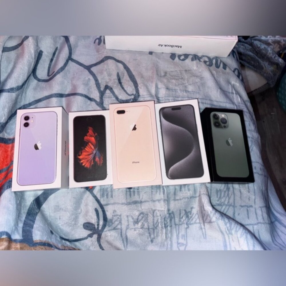 Apple Product IPhone Boxes